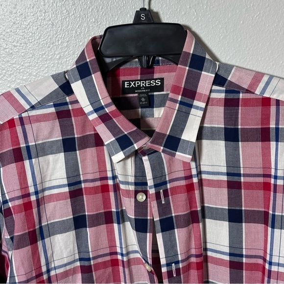 Express Men Red Plaid Button Down Long Sleeve Shirt Modern Fit size XL. - Picture 3 of 8